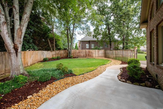 7 Germay Ct, Little Rock, AR 72223