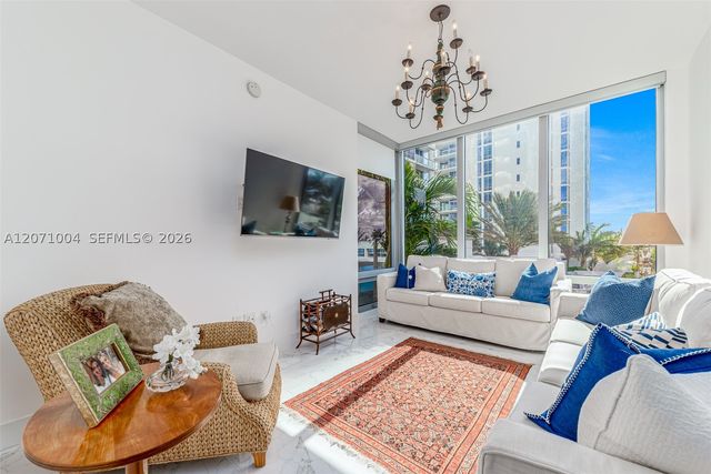 1 Water Club Way 404, North Palm Beach, FL 33408