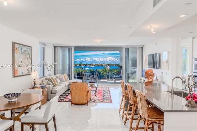 1 Water Club Way 404, North Palm Beach, FL 33408