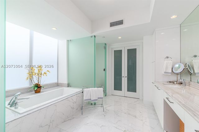 1 Water Club Way 404, North Palm Beach, FL 33408
