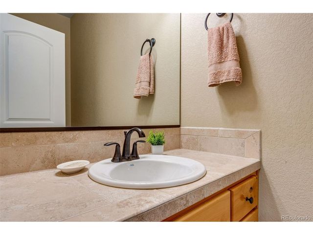 634 Del Carmen Dr, Fort Collins, CO 80524