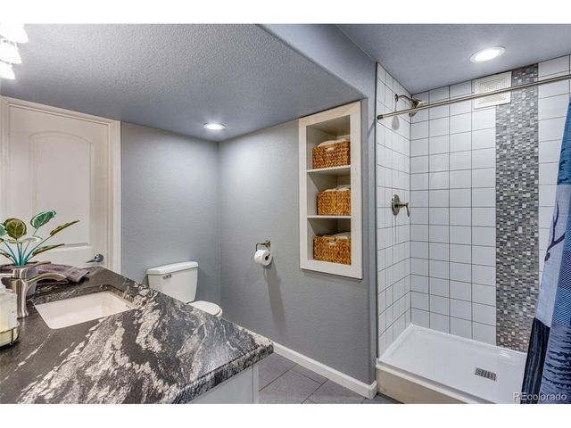 634 Del Carmen Dr, Fort Collins, CO 80524