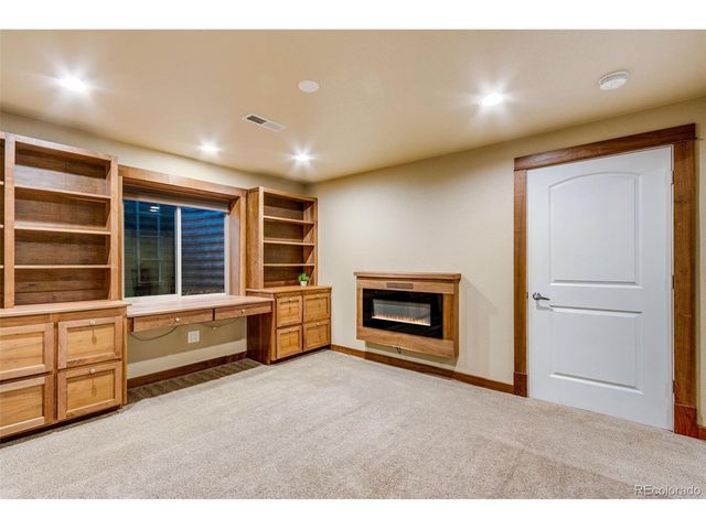 634 Del Carmen Dr, Fort Collins, CO 80524