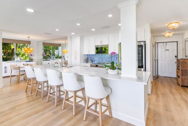 2370 NE Ocean Boulevard C206, Stuart, FL 34996