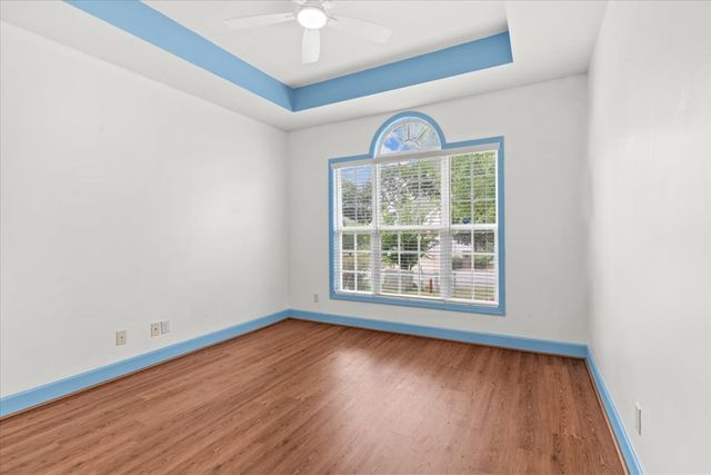 104 Petersburg Ct, Dothan, AL 36305