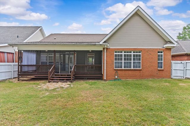 104 Petersburg Ct, Dothan, AL 36305