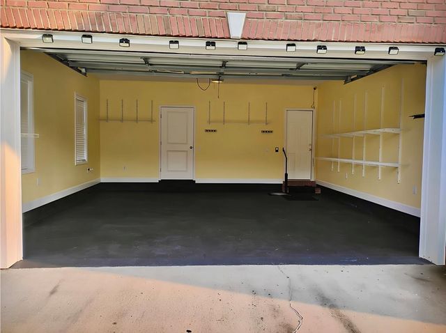 104 Petersburg Ct, Dothan, AL 36305