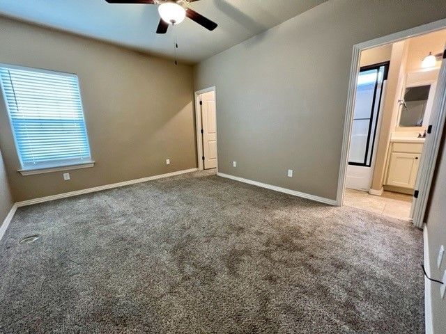 892 W Hughes Street, Fayetteville, AR 72701