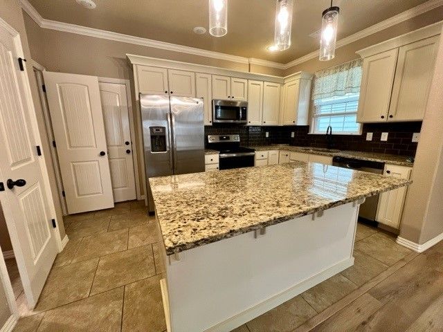 892 W Hughes Street, Fayetteville, AR 72701