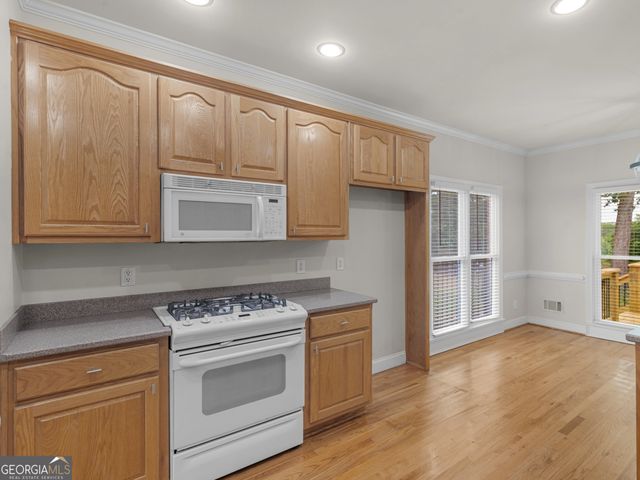 1445 Lake Forest Ln, Mcdonough, GA 30253