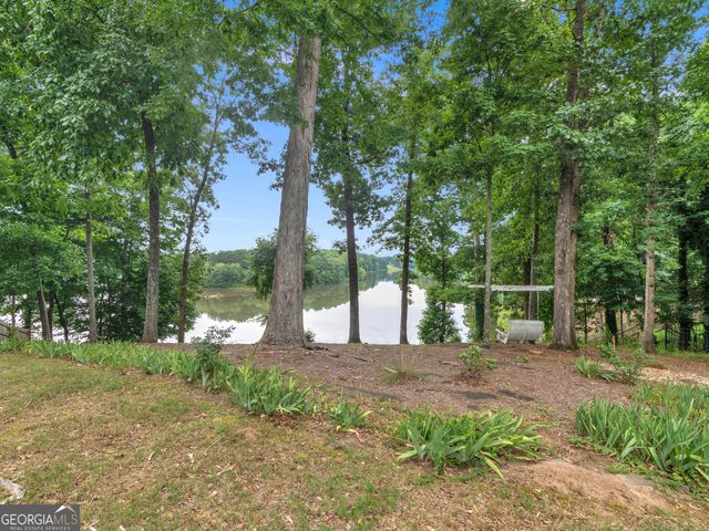 1445 Lake Forest Ln, Mcdonough, GA 30253
