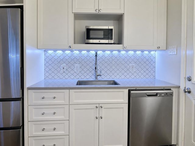 3811 Academy Drive, Dallas, TX 75227