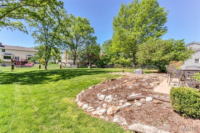 15940 Woodlet Way Court, Chesterfield, MO 63017