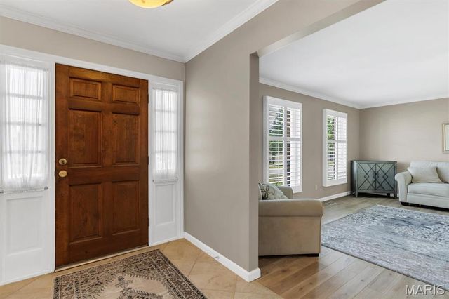 15940 Woodlet Way Court, Chesterfield, MO 63017