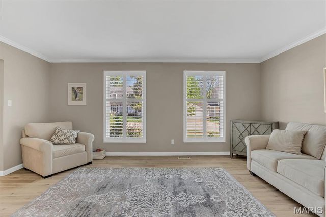 15940 Woodlet Way Court, Chesterfield, MO 63017