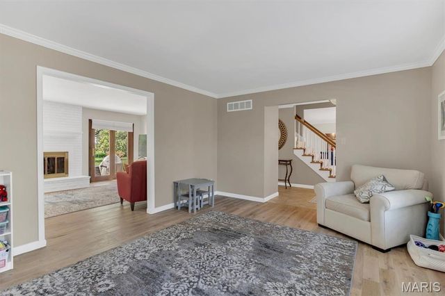 15940 Woodlet Way Court, Chesterfield, MO 63017