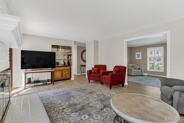 15940 Woodlet Way Court, Chesterfield, MO 63017