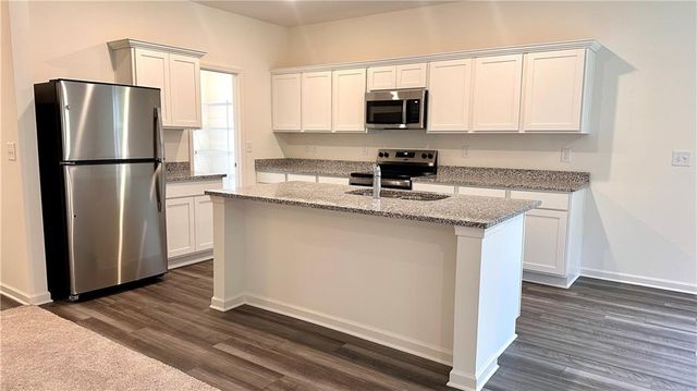 237 Champions Boulevard, Dallas, GA 30157