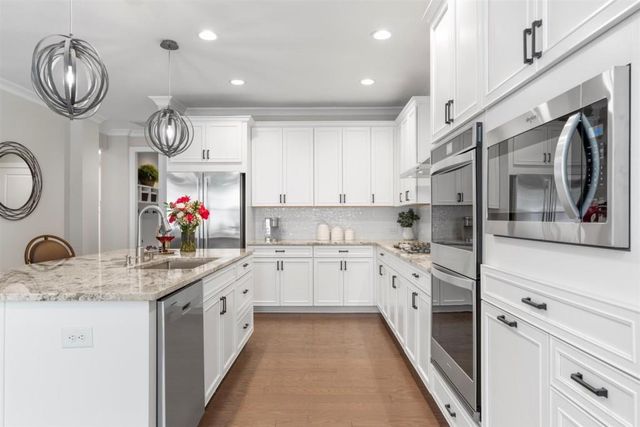 28 VANDIVER Court, Acworth, GA 30101