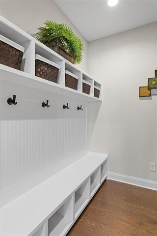 28 VANDIVER Court, Acworth, GA 30101