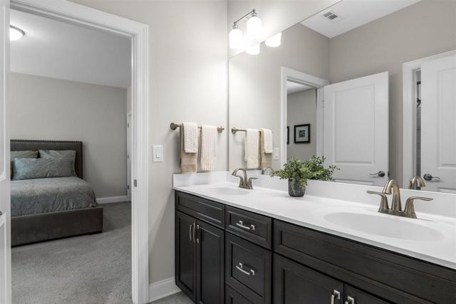 28 VANDIVER Court, Acworth, GA 30101