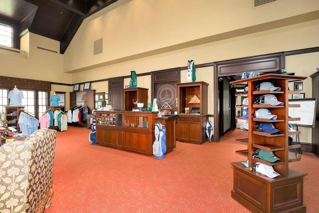 28 VANDIVER Court, Acworth, GA 30101