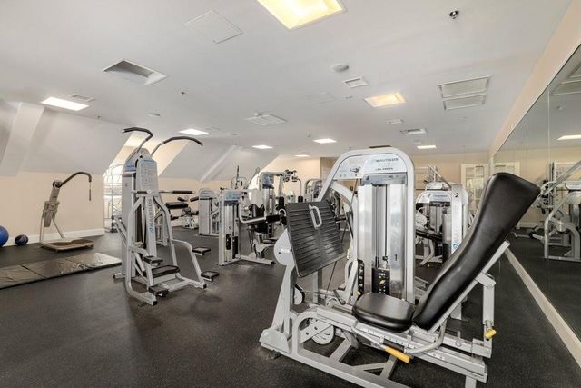 28 VANDIVER Court, Acworth, GA 30101