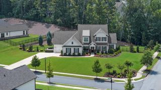 28 VANDIVER Court, Acworth, GA 30101