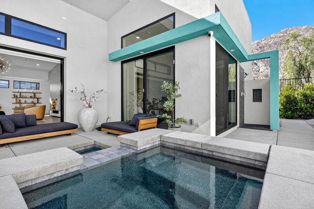 795 Obsidian Loop W, Palm Springs, CA 92264