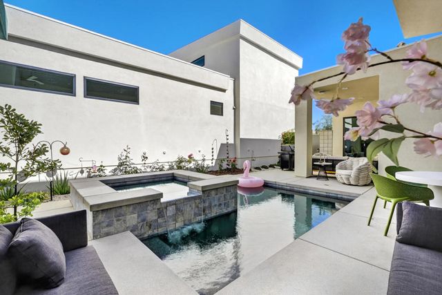 795 Obsidian Loop W, Palm Springs, CA 92264