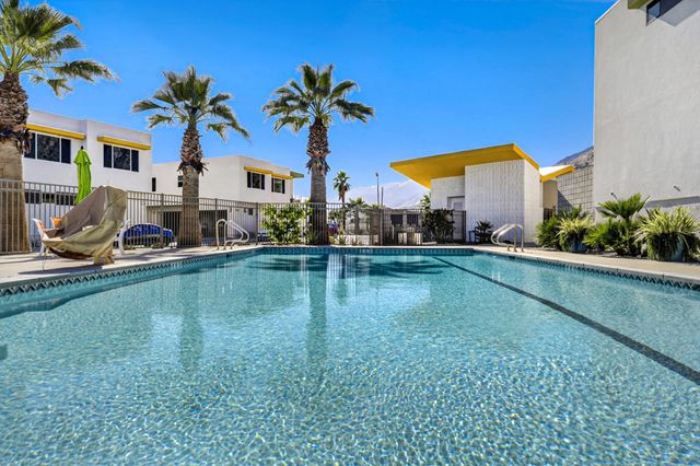 795 Obsidian Loop W, Palm Springs, CA 92264