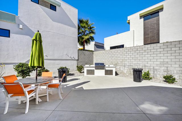795 Obsidian Loop W, Palm Springs, CA 92264