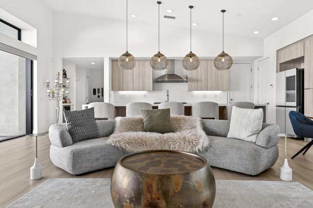 795 Obsidian Loop W, Palm Springs, CA 92264