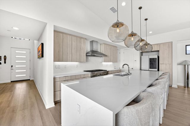 795 Obsidian Loop W, Palm Springs, CA 92264