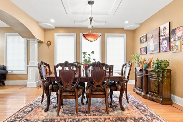 2281 Elmira Avenue, Des Plaines, IL 60018