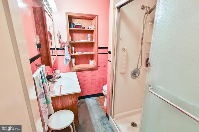 206-208 W EMAUS AVE, Allentown, PA 18103