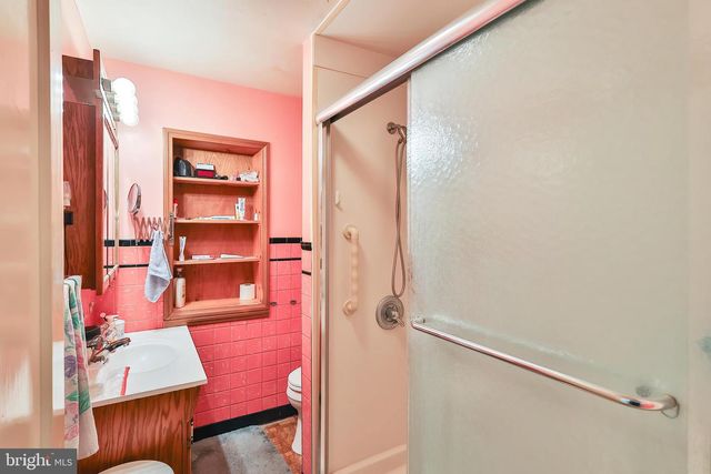 206-208 W EMAUS AVE, Allentown, PA 18103