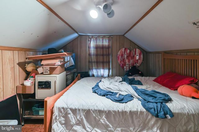 206-208 W EMAUS AVE, Allentown, PA 18103