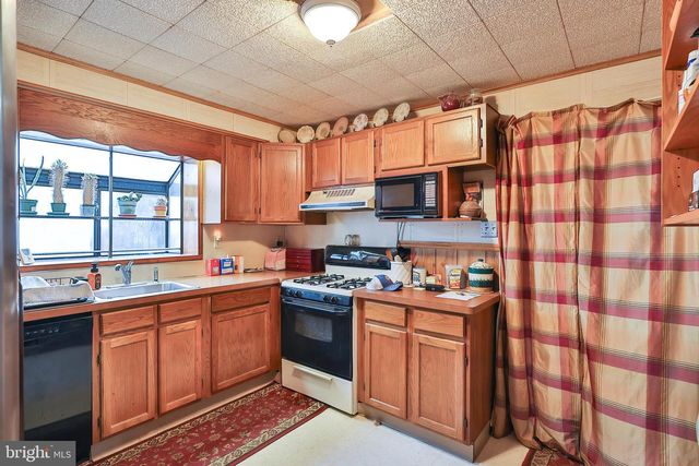 206-208 W EMAUS AVE, Allentown, PA 18103