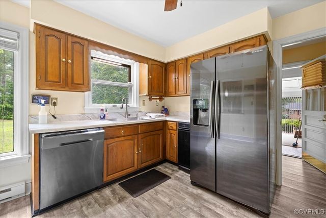 448 Jasper Ln, Waverly, VA 23890