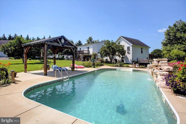 1163 KINGS CT, Greencastle, PA 17225