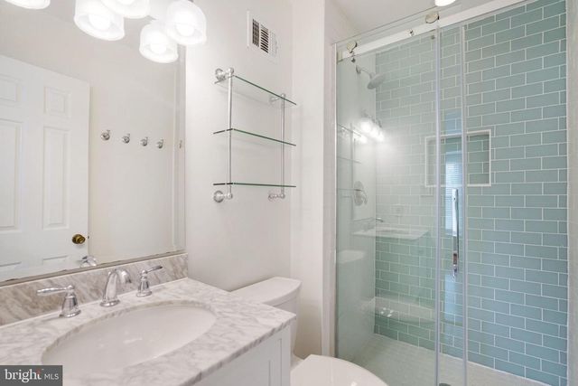 5706 LOFTHILL CT, Alexandria, VA 22303