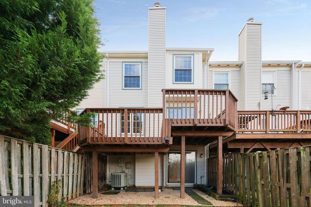 5706 LOFTHILL CT, Alexandria, VA 22303