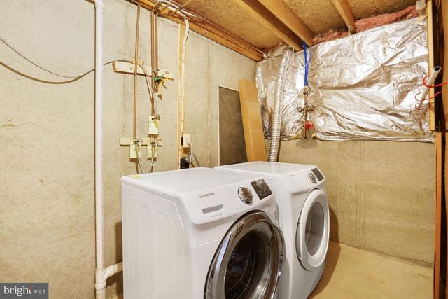 5706 LOFTHILL CT, Alexandria, VA 22303