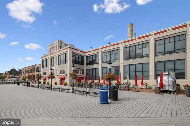 5706 LOFTHILL CT, Alexandria, VA 22303