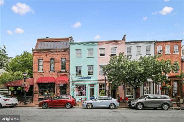 5706 LOFTHILL CT, Alexandria, VA 22303