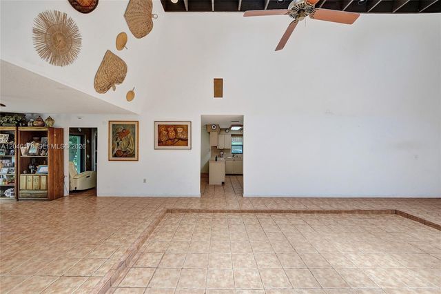 9120 SW 49th St, Cooper City, FL 33328