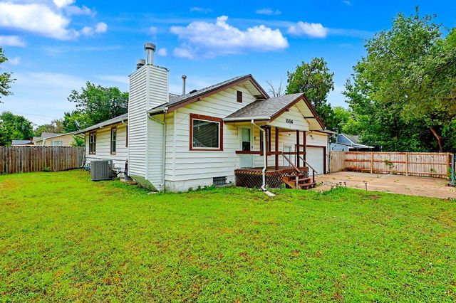 1556 N Poplar, Wichita, KS 67214