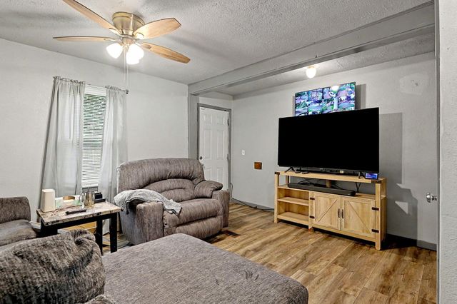 1556 N Poplar, Wichita, KS 67214
