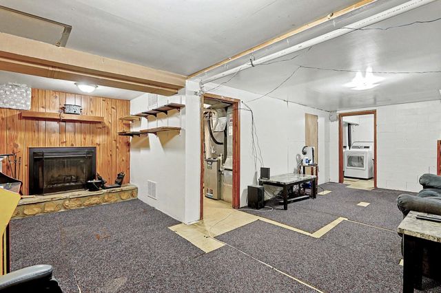 1556 N Poplar, Wichita, KS 67214